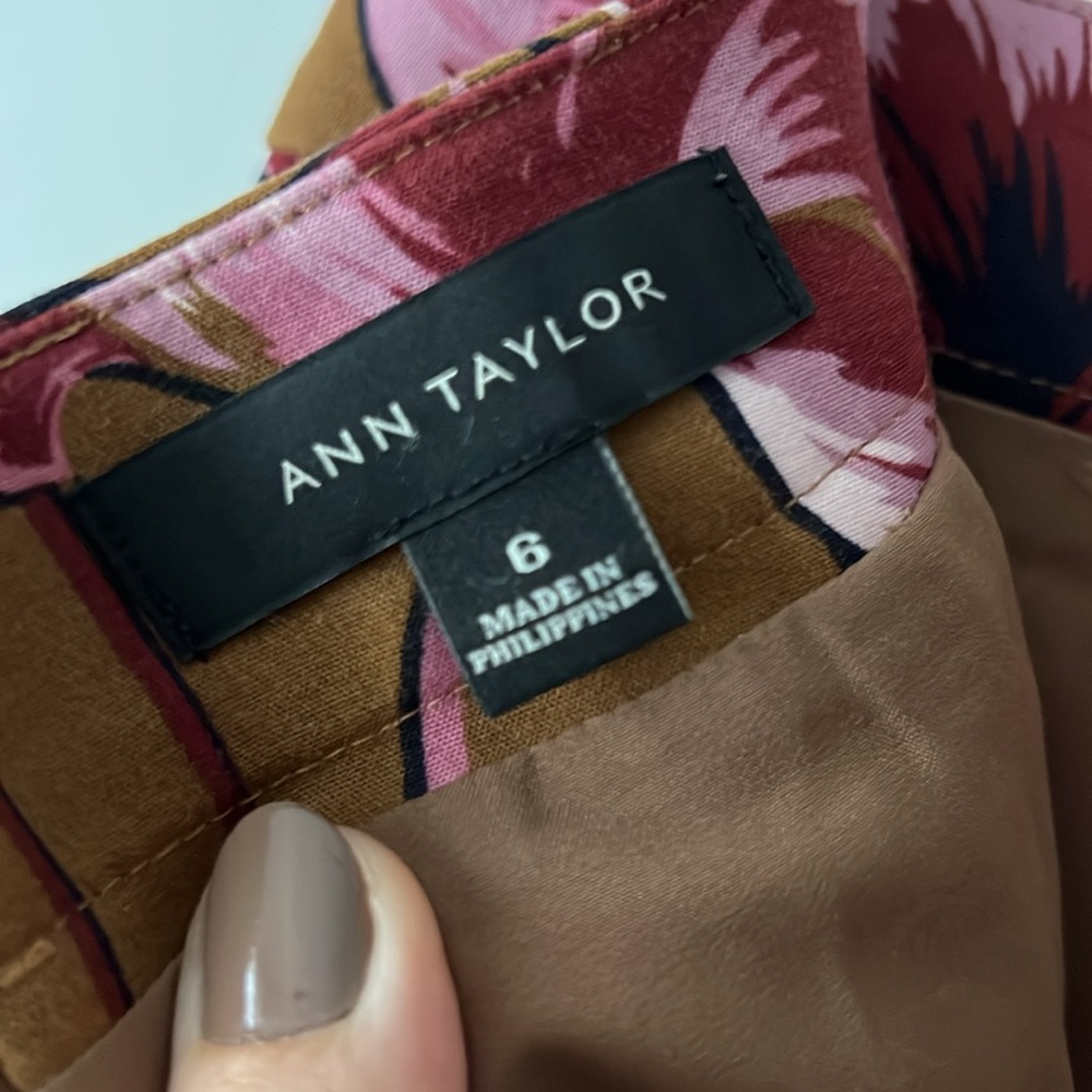 ANN TAYLOR knee length floral pencil skirt pink brown 6 - Picture 7 of 8